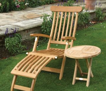 Classic Wooden Steamer Chair 