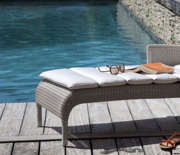 Safi Sunlounger with Arms
