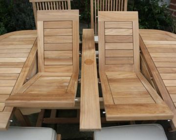 Henley Oval Extending Outdoor Dining Table 210cm