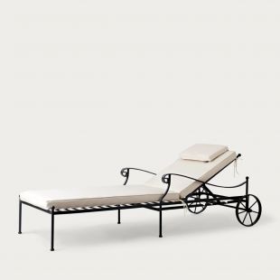 Cheltenham Sunlounger with Cushions