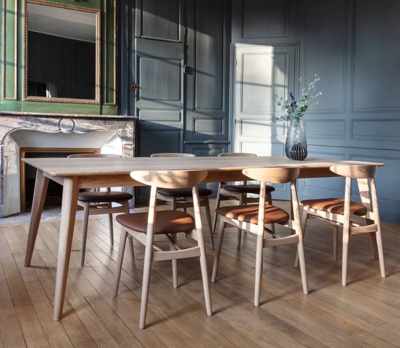 DAN DINING TABLE 