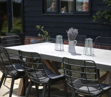 Chiswick Chair with Roma Concrete Table